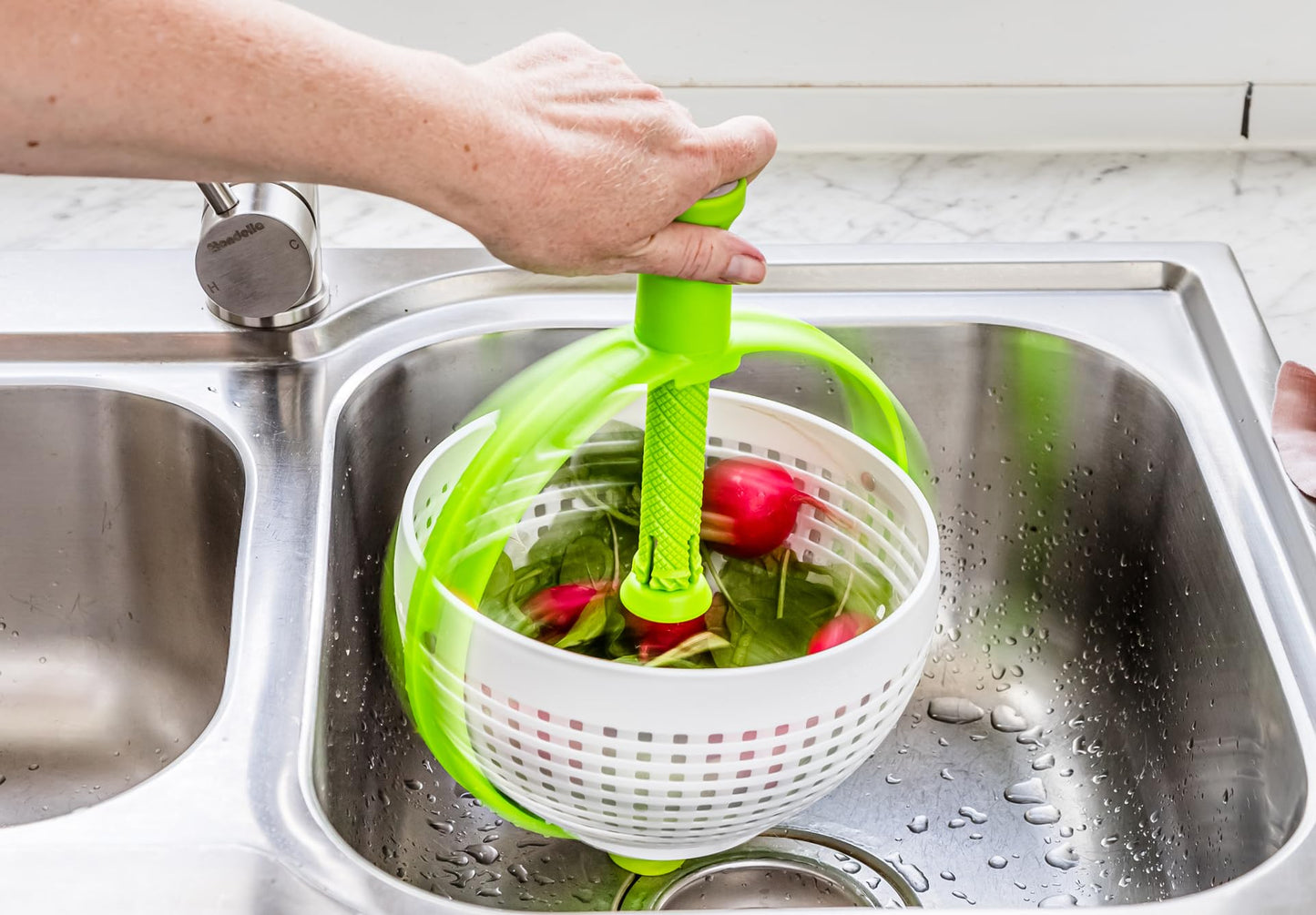 Rotating Handle Colander Strainer & Salad Spinner